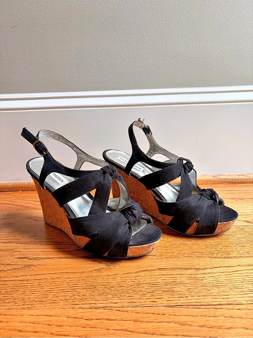 Steve Madden Black Bow Wedge Sandals